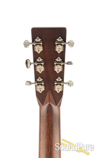 Martin HD-28 Sitka/EIR Acoustic Guitar  #2222595 - Used — image 4