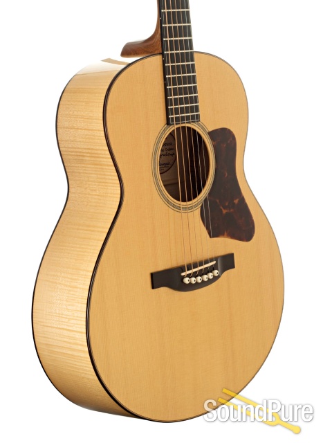 Bourgeois Small Jumbo Custom Acoustic Guitar #005903 - Used — image 3