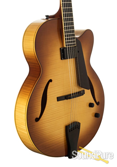 Sadowsky LS-17 Honey Burst Archtop Guitar #A928 - Used — image 3