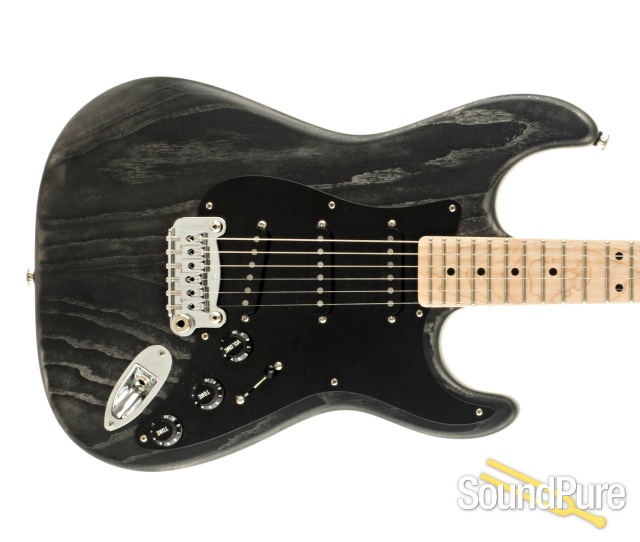 G&L Legacy Black Ice #CLF071153 - Used — image 9