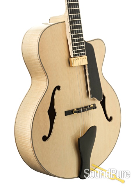 Eastman AR905CE-BD Cutaway Archtop #13850574 — image 2