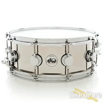 DW 5.5x14 Collectors Nickel over Brass Snare Drum DW 5.5x14 Collectors Nickel over Brass Snare Drum