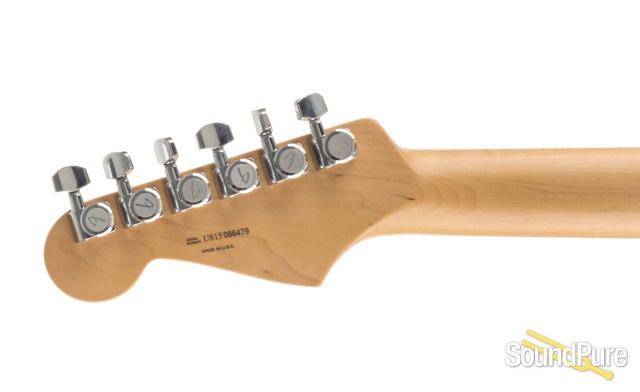 Fender American Elite Strat Cherry Burst #US15086479 - Used — image 4