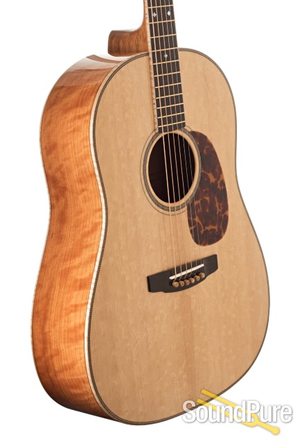 Goodall Traditional Baritone Bear Claw/Cherry Acoustic #6753 — image 2