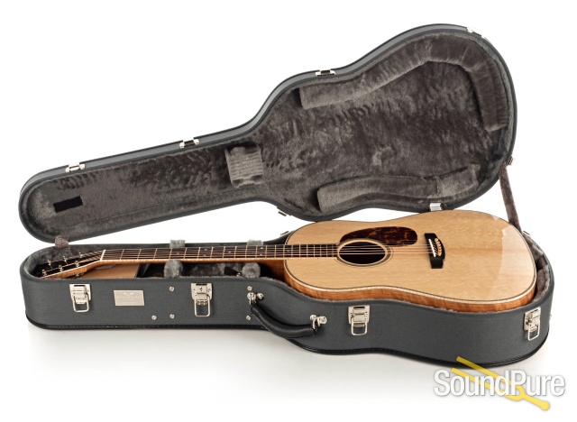 Goodall Traditional Baritone Bear Claw/Cherry Acoustic #6753 — image 5