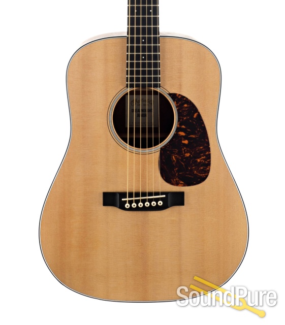 Martin Dreadnought Junior Acoustic Guitar #1899342 - Used — image 1