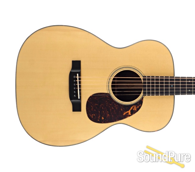 Martin 00-18V Adirondack/Rosewood Acoustic #1761115 - Used — image 2