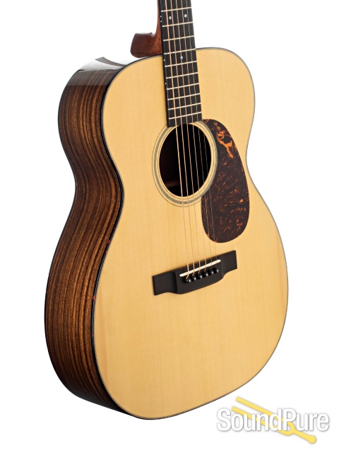 Martin 00-18V Adirondack/Rosewood Acoustic #1761115 - Used — image 6