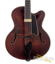 Eastman AR910CE 17" Archtop #170 - Used Eastman AR910CE 17" Archtop #170 - Used