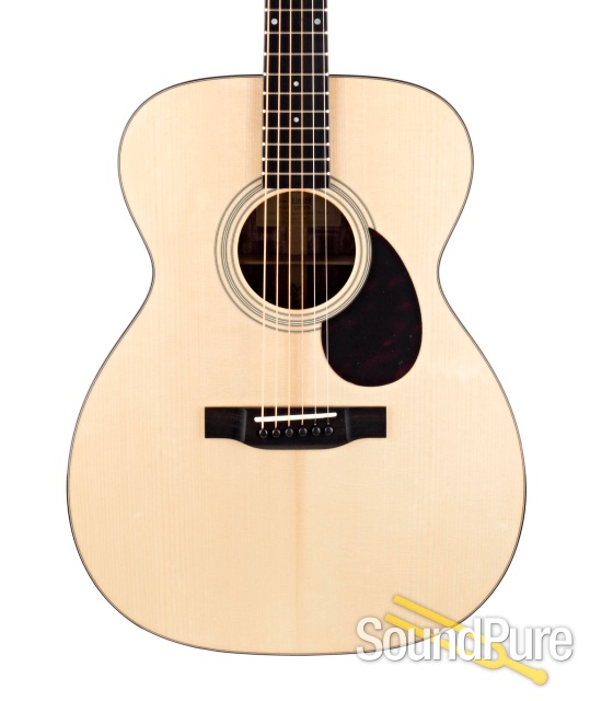 Eastman E10OM Addy/Mahogany Acoustic #12956276 — image 1