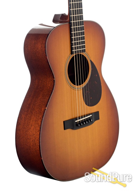 Collings 01SB Sitka/Mahogany Sunburst Acoustic #23441 - Used — image 3