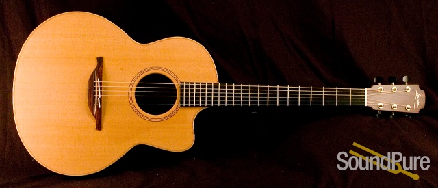 Lowden F23C Cedar/Walnut 16717 Acoustic Guitar — image 4