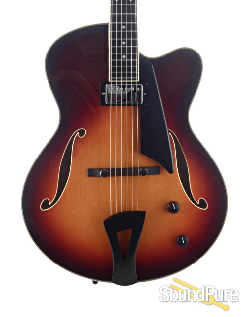 Comins GCS-16-1 Spruce/Maple Autumn Burst Archtop #118063 — image 1