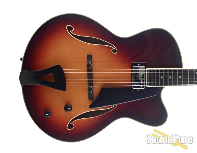 Comins GCS-16-1 Spruce/Maple Autumn Burst Archtop #118063 — image 4
