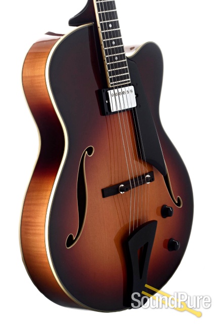 Comins GCS-16-1 Spruce/Maple Autumn Burst Archtop #118063 — image 5