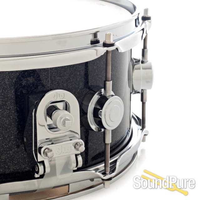 DW 5.5x13 Collectors Series Maple Snare Drum Black Ice — image 5