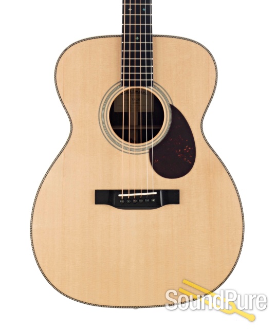 Eastman E8OM Sitka/Rosewood Acoustic Guitar #13955864 — image 1