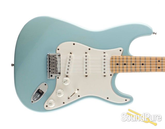 Fender American Standard Strat Sonic Blue #N579494 - Used — image 9