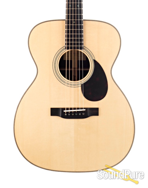 Eastman E20OM Adirondack/Rosewood Acoustic #12956408 — image 1