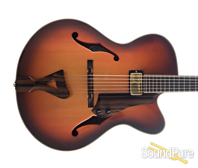 Comins Classic Autumn Burst Archtop Guitar #0175 - Used — image 9