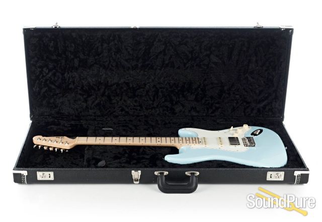 Tuttle Custom Classic S Sonic Blue Nitro Electric #580 — image 8