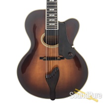 Benedetto Custom 7-String Sunburst #12085 - Used Benedetto Custom 7-String Sunburst #12085 - Used