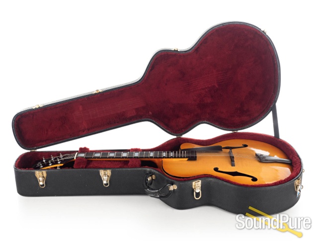 Devoe Standard 17" Archtop Electric Guitar - Used — image 6