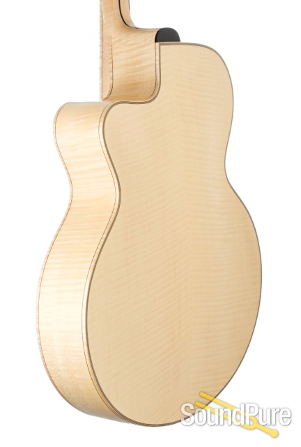 Eastman AR905CC-BD Cutaway Archtop #119033 - Used — image 6