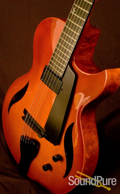 Benedetto Bambino Elite S1222 - MINT!!!!! Archtop Guitar