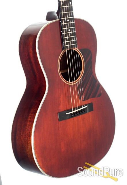 Eastman E10OOSS/V Adirondack/Mahogany Acoustic #15950101 — image 4