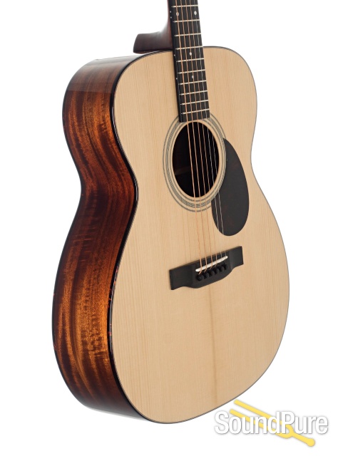 Eastman E10OM Adirondack/Mahogany Acoustic #13956860 — image 4