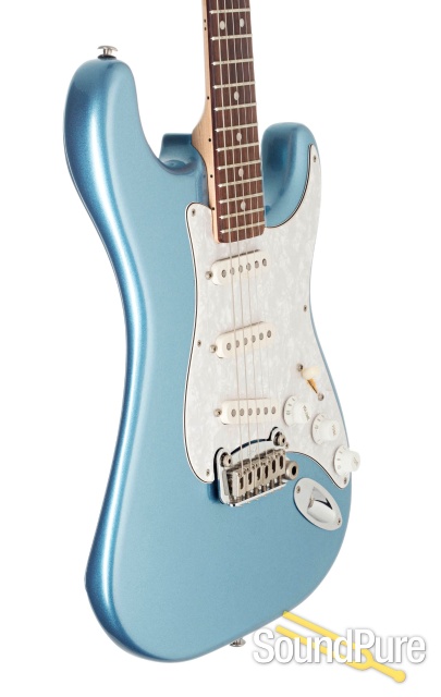 G&L USA Legacy Lake Placid Blue SSS #B052442 - Used — image 6