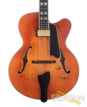 Eastman AR580CE-HB Honey Burst Archtop Guitar #16950519 Eastman AR580CE-HB Honey Burst Archtop Guitar #16950519