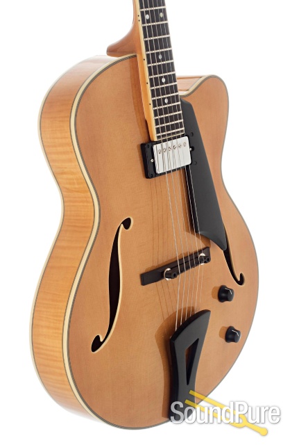 Comins GCS-16-1 Spruce/Flame Maple Blond Archtop #118086 — image 3