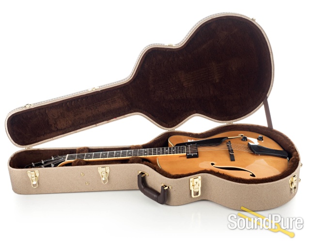 Comins GCS-16-1 Spruce/Flame Maple Blond Archtop #118086 — image 4