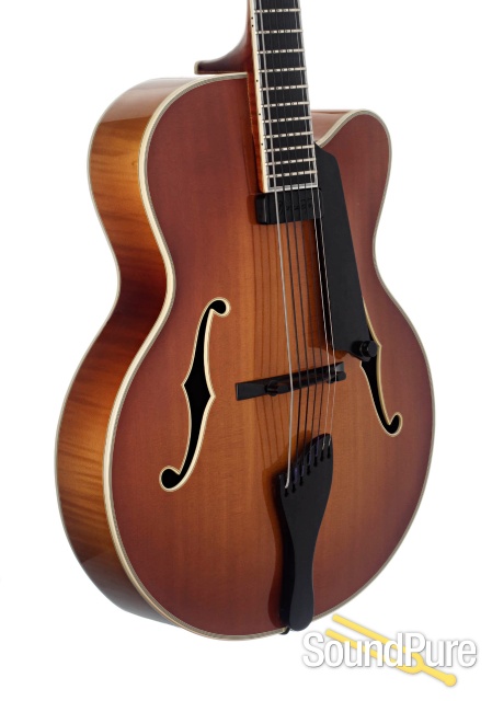 Benedetto Custom 7-String Archtop Guitar #40197 - Used — image 4