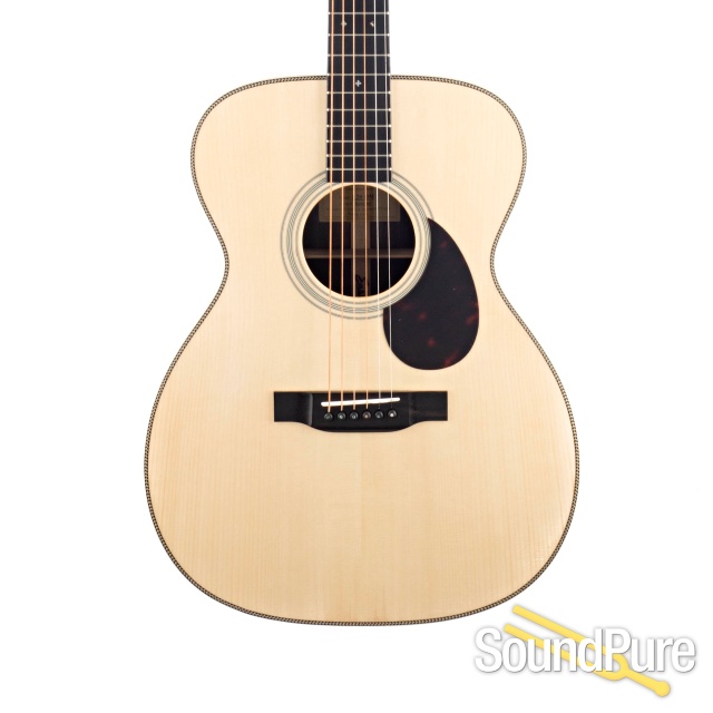 Eastman E20OM Adirondack/Rosewood Acoustic #M2003887 — image 1
