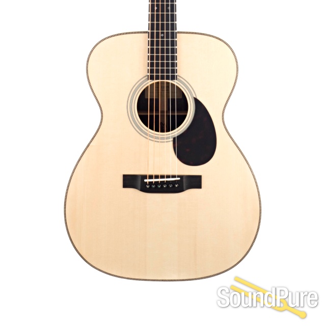 Eastman E20OM Adirondack/Rosewood Acoustic #M2004081 — image 1