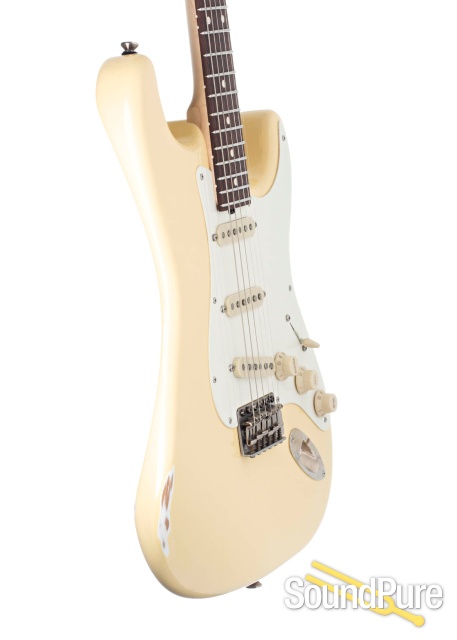Michael Tuttle Worn Tuned S Vintage White Electric #618 — image 3
