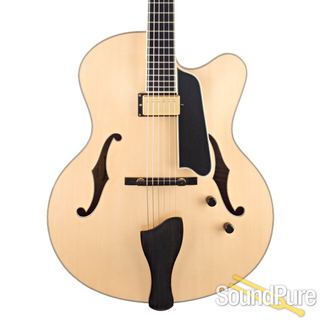 Eastman AR810CE-BD Blonde Archtop #13950247 - Used — image 1