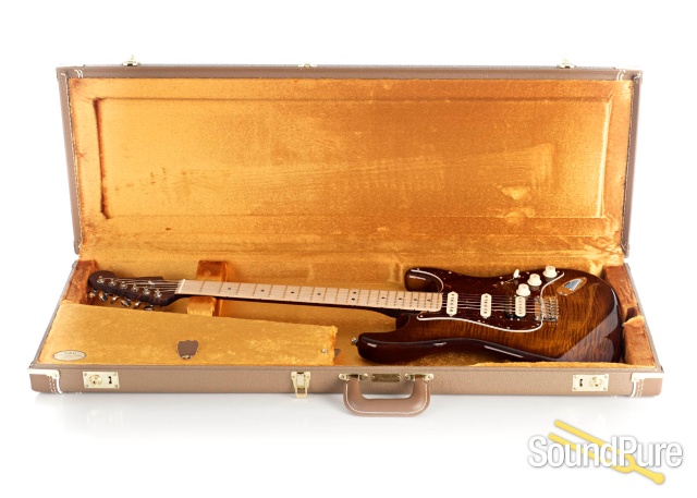 Fender Rarities Flame Maple Top Stratocaster #LE06920 - Used — image 2