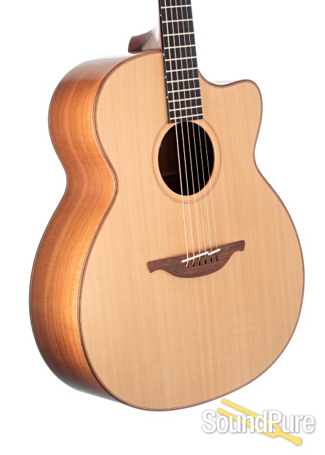 Lowden Jon Gomm Signature Acoustic Guitar #21780 - Used — image 4