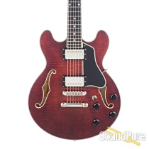 Eastman T-484 Semi-Hollow Electric Guitar #P2000195 Eastman T-484 Semi-Hollow Electric Guitar #P2000195