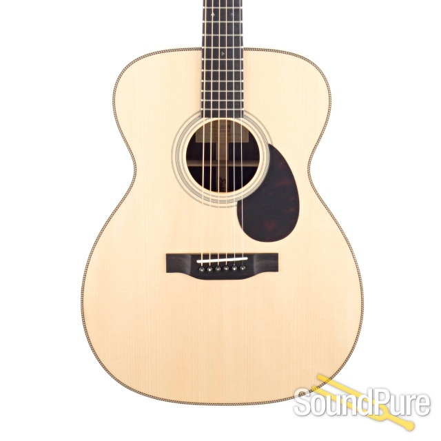 Eastman E20OM Adirondack/Rosewood Acoustic #M2004745 — image 1