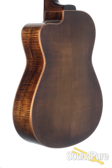 Eastman Cabaret-JB Nylon String Archtop #M2011555 — image 2