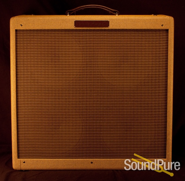 Victoria 45410 Tweed Bassman - USED! MINT — image 1