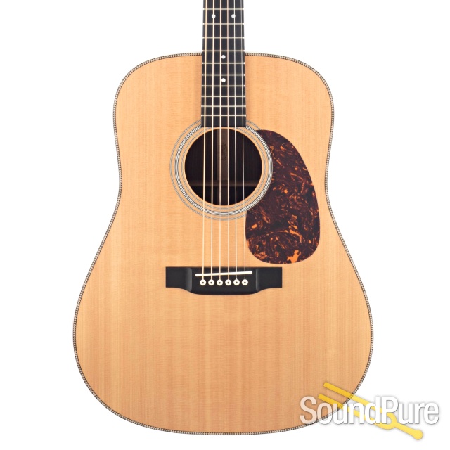 Martin HD-28 Sitka/Rosewood Acoustic Guitar #1608827 - Used — image 1