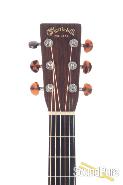 Martin HD-28 Sitka/Rosewood Acoustic Guitar #1608827 - Used — image 6