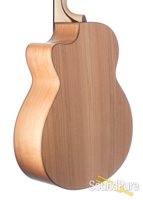 Lowden Jon Gomm Signature Acoustic Guitar #24088 — image 2