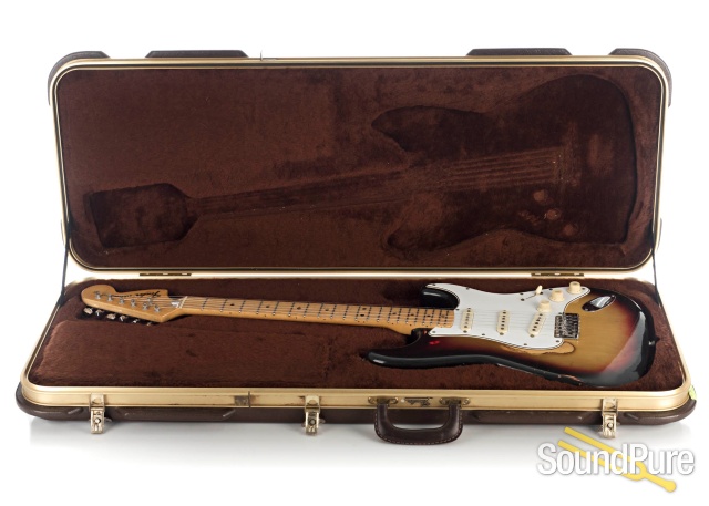 Fender 1976 Stratocaster Sunburst Electric Guitar #554633 — image 7